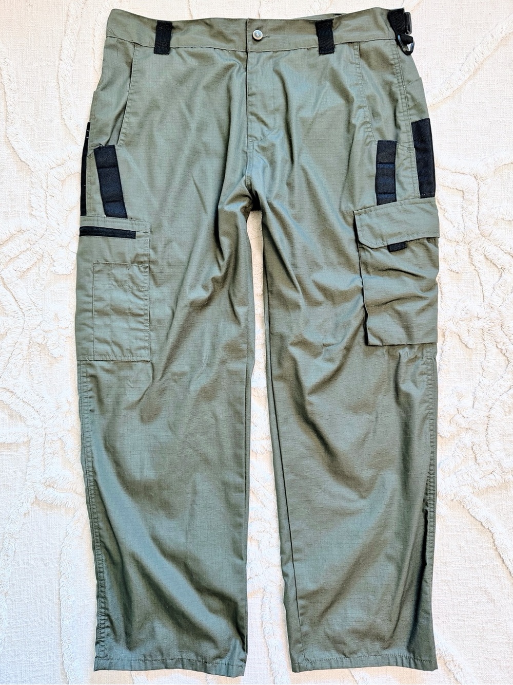 Unbranded Men’s 2XL Olive Ripstop Tactical Cargo Utility Pants